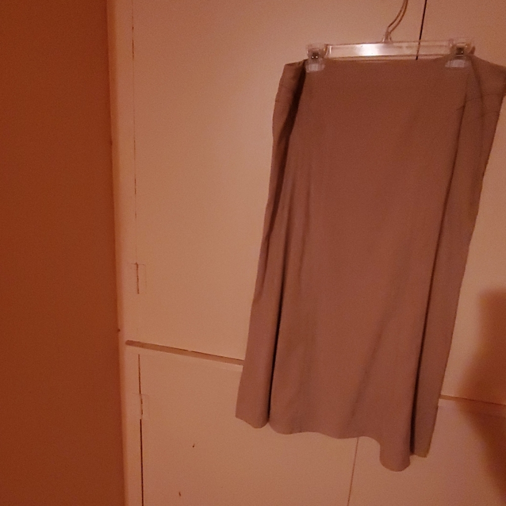 RQT tan suede skirt size 14